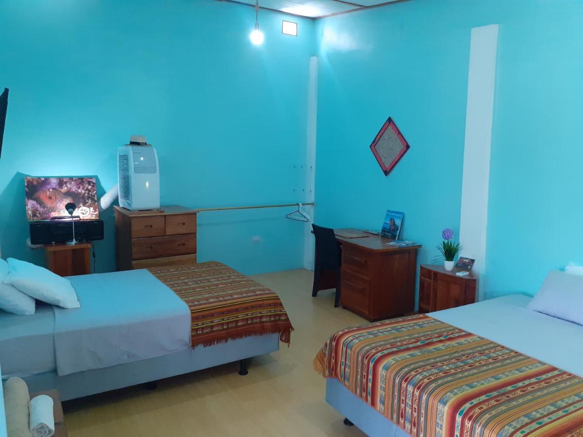 Cozy Hosting Galapagos Apartment Puerto Ayora  Bagian luar foto