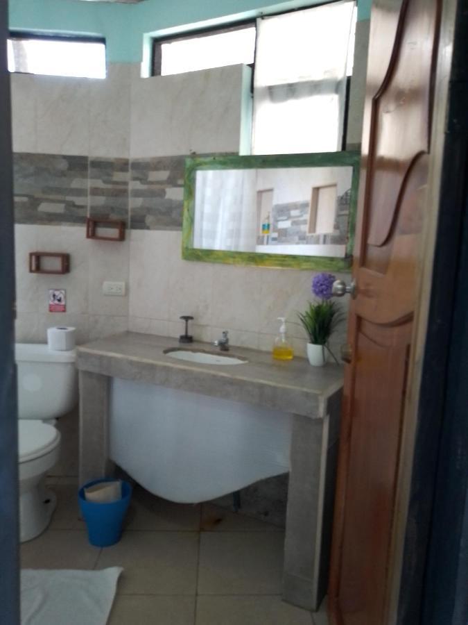 Cozy Hosting Galapagos Apartment Puerto Ayora  Bagian luar foto