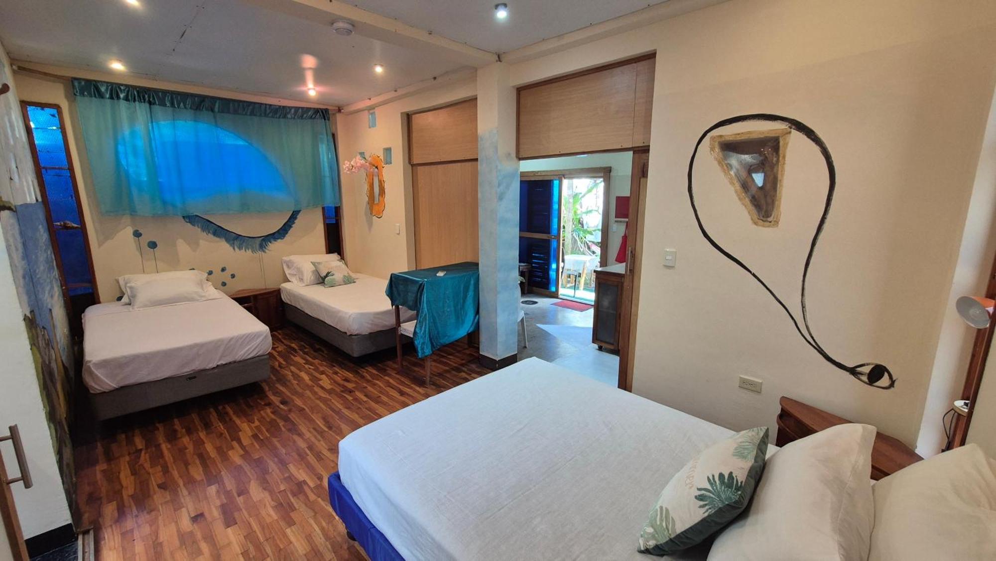 Cozy Hosting Galapagos Apartment Puerto Ayora  Bagian luar foto