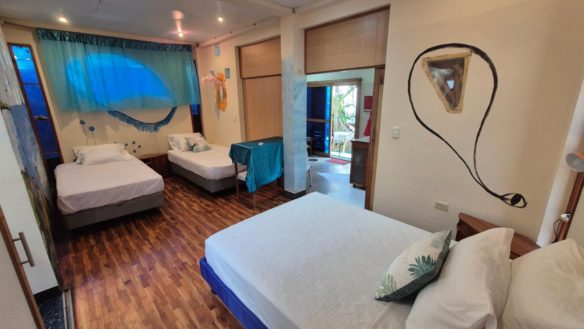 Cozy Hosting Galapagos Apartment Puerto Ayora  Bagian luar foto